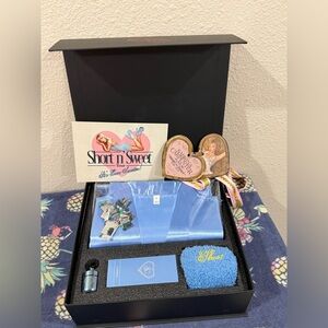 Sabrina Carpenter vip merch size large